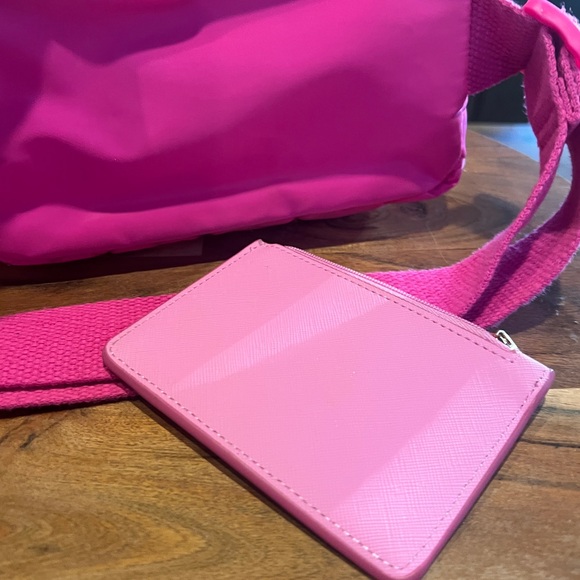Wild Fable Hot Pink Fanny Pack with card wallet - Picture 4 of 9